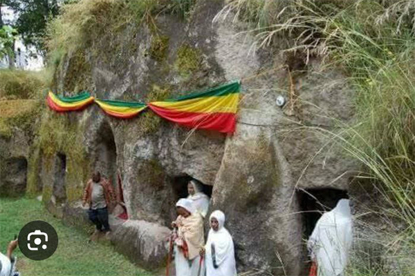 Day Trips From Addis Ababa to Adadi Mariam and Tiya site